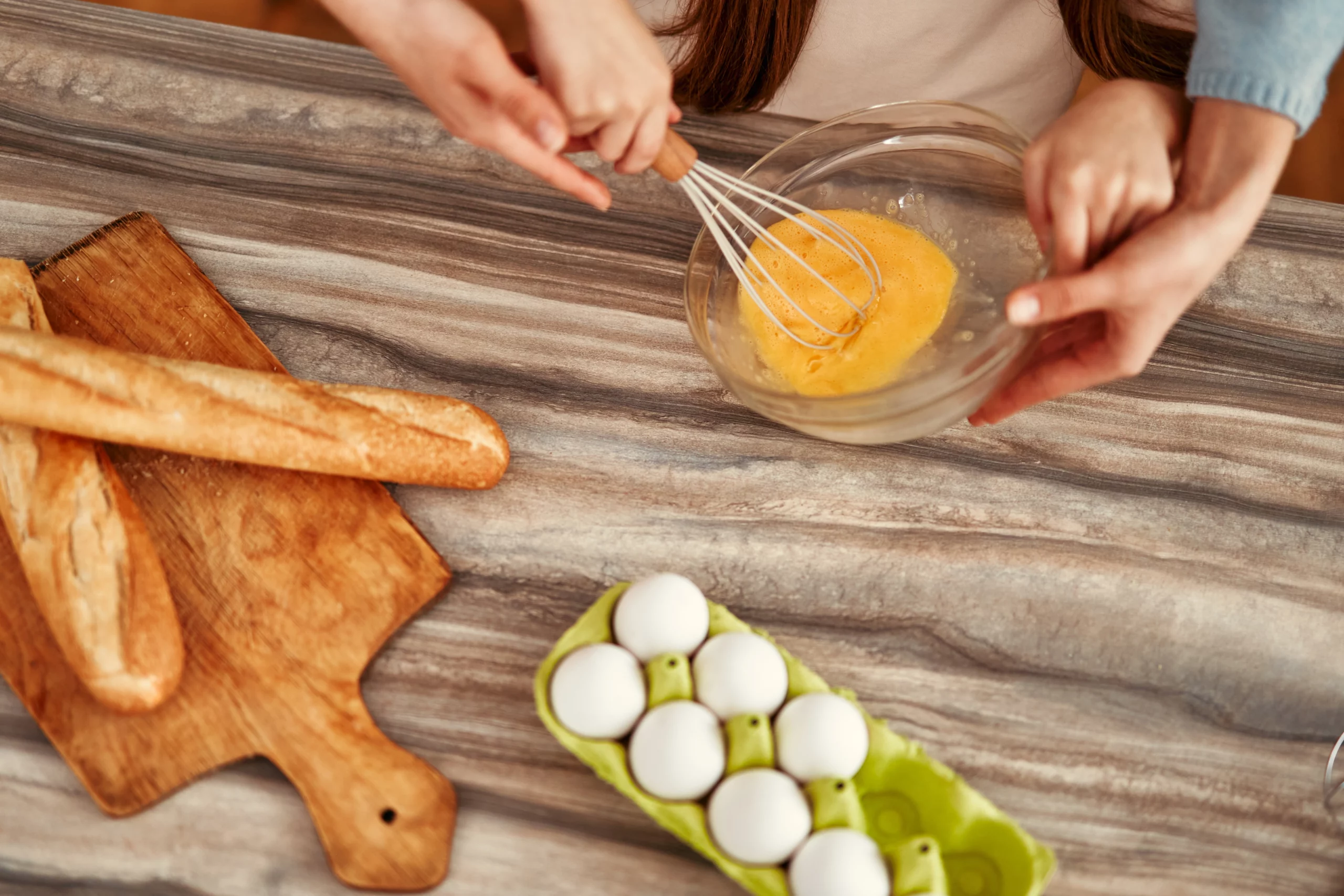 how many calories in 6 eggs